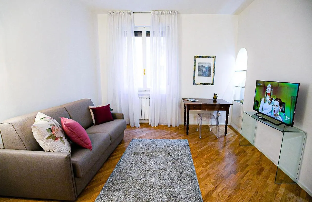 Acacia Firenze - Avocado Apartman Olaszország